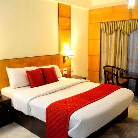 Hotel City Centaur And Convention Center- Vaccinated Staff Bangalore Eksteriør bilde